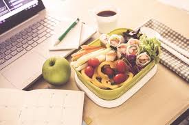 Instant salads to make for working.